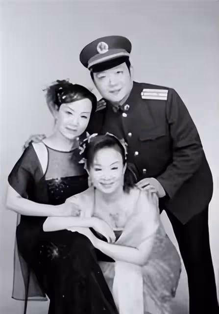 盲人歌手劉賽：爆紅後倒貼300萬嫁農村小伙，如今丈夫成她的驕傲