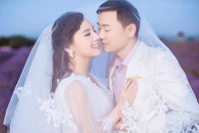 盲人歌手劉賽:爆紅後倒貼300萬嫁農村小伙,如今丈夫成她的驕傲