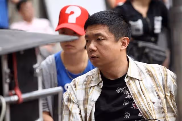 她相貌平平演技一流,談了16年師生戀堅持克丁,35歲生子被寵上天