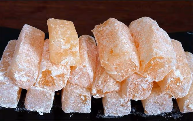 自製水果味高粱飴，用澱粉和白糖就能做，軟糯拉絲，做法簡單實用