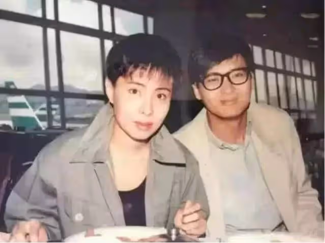 裸捐56億❗️他卻只穿15元拖鞋「市場買菜」，一生無兒無女「把愛給社會」，發哥的人生：活得清澈