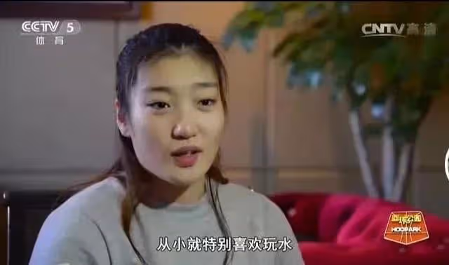 其貌不揚的「二手」老男人能牽手李夢，有一點是主因
