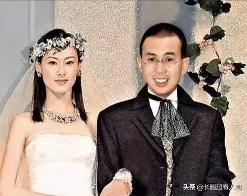 穿越半個世紀的愛情,34歲梁洛,與60歲的王傑,疑似好事將近