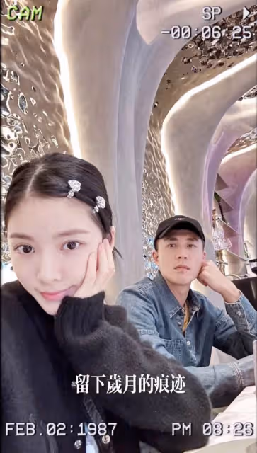 王燦曬全家福,被贊「最美明星老婆」,41杜淳抱1歲女兒姿勢嫻熟
