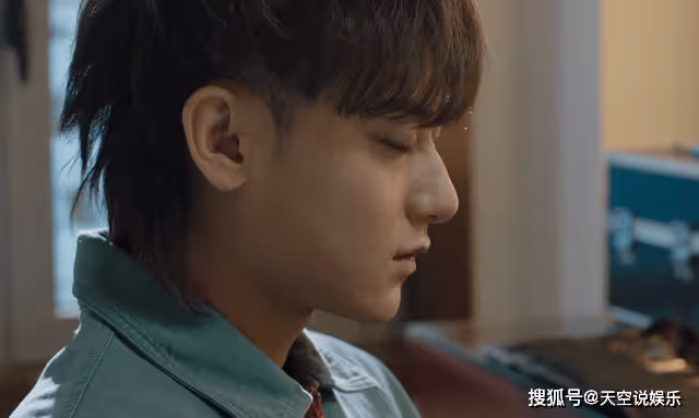 《春日暖陽》外表單純內心陰暗！借松楊上位的童畫，吃相太難看