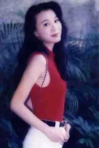 同為「台灣第一美女」，18年後將林志玲和蕭薔放在一起，「差距」一目了然