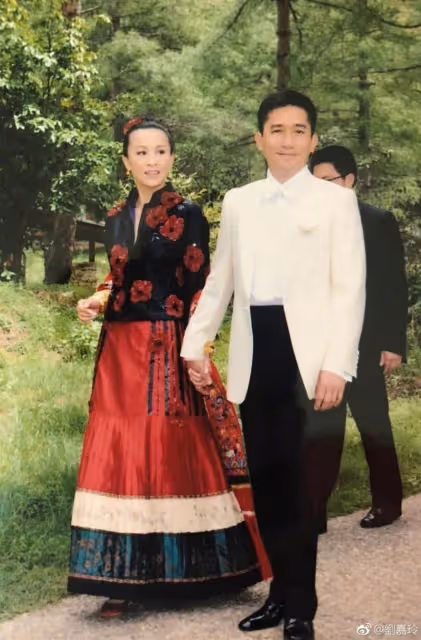 收梁朝偉當乾兒子!白龍王卻「4度拒見劉嘉玲」2人不歡而散 知情人曝「真正原因」網驚:全說中了...
