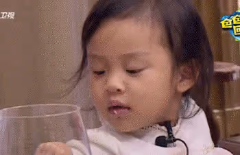 李小路賈乃亮離婚三年要官宣復婚,網友:他們兩個還有可能嗎?