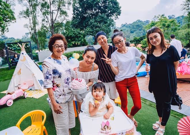 向佐前女友公司上市!率數十員工交易所敲鐘,嫁百億富商兒女雙全