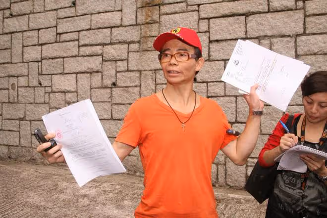 71歲梅艷芳哥哥頭部遭受重擊,緊急入院,被梅媽拋棄後靠打工生活