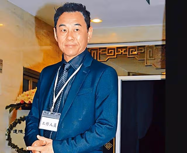 TVB前知名男星變滄桑!賣保險年薪百萬,婚內出軌下屬獲妻子原諒