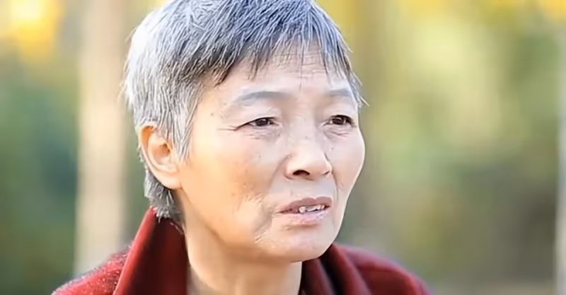 母親培養兒子成博士，兒子讓她和前夫復婚，母親：不想分享退休金