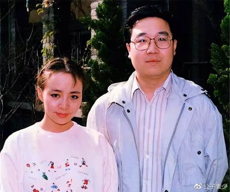拋妻棄子,逼原配自盡,成名後甩了原配的3位男星,一個比一個狠