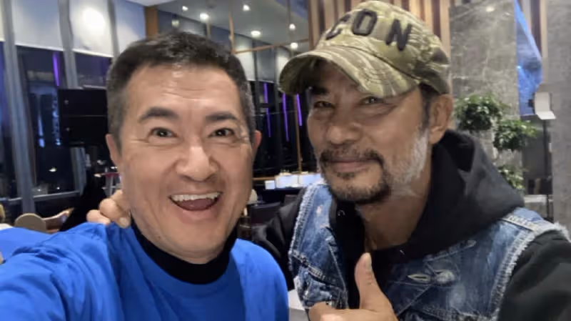 香港藝人集體赴中山打高爾夫，任達華罕露臉，被曝有意在當地買房