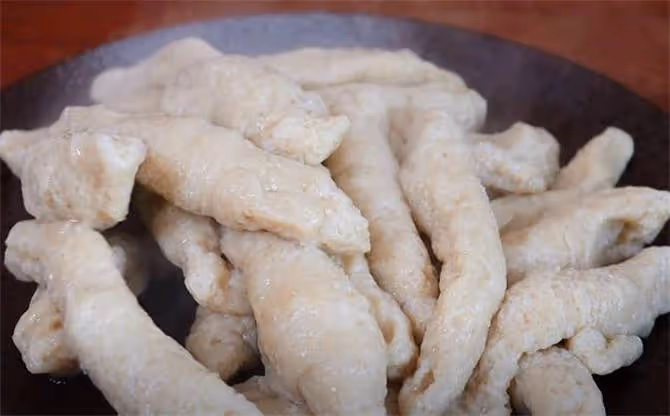 自製夜市烤麵筋：從麵筋到燒烤醬，做法簡單實用，麻辣勁道又入味