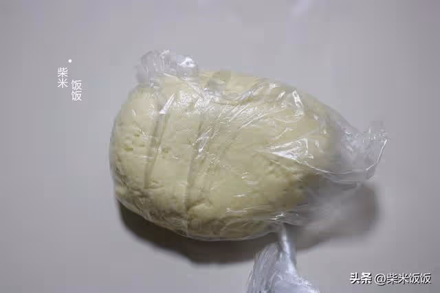 晚上揉面早上做，每人一碗，早餐吃得好滿足
