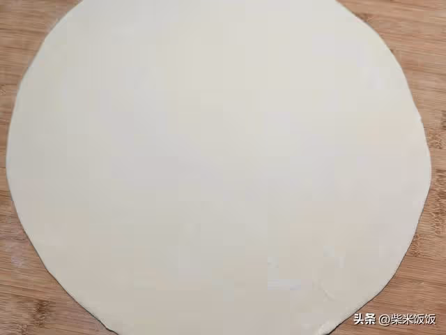 晚上揉面早上做，每人一碗，早餐吃得好滿足