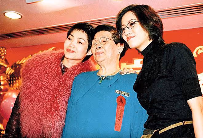 梅艷芳哥哥昏迷入院，查出患有腫瘤，99歲梅媽指責他財迷心竅