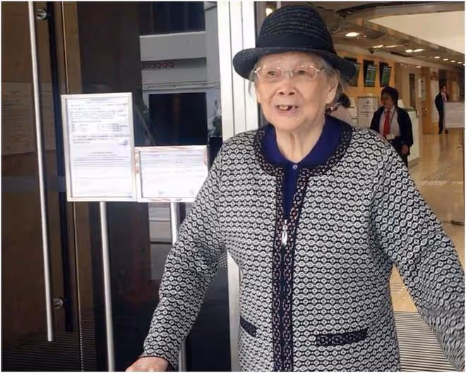 梅艷芳哥哥昏迷入院，查出患有腫瘤，99歲梅媽指責他財迷心竅