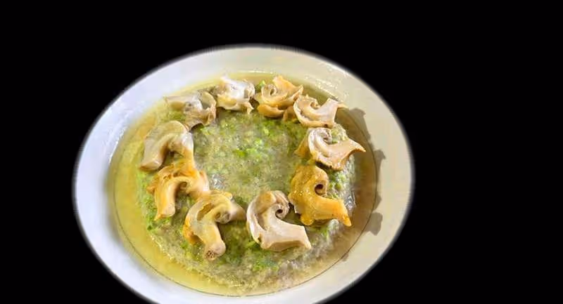 醬爆腰果雞丁、鮮毛豆肉餅蒸白螺、鮑汁醬口蘑