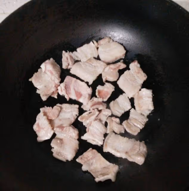 肉怎麼炒才嫩？酒店後廚都在用的4個小技巧，怪不得飯菜那麼的貴