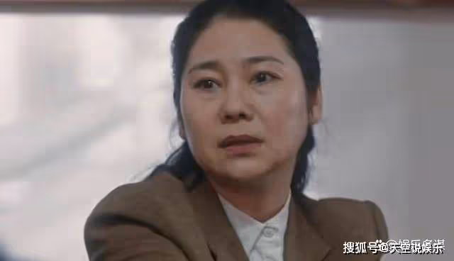 《他是誰》崔館長真實身份曝光，聶國華為避嫌坦白真相，趙世傑該死