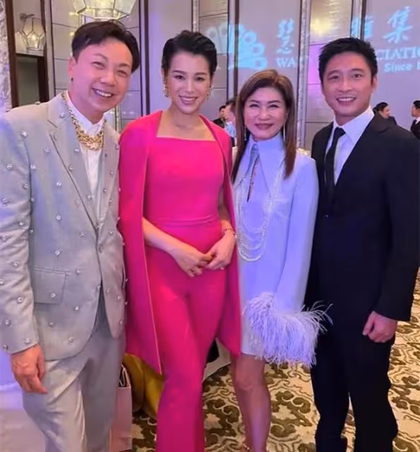 歷屆港姐盛裝出席晚宴!胡杏兒戴75萬金表,趙雅芝給呂良偉獻花