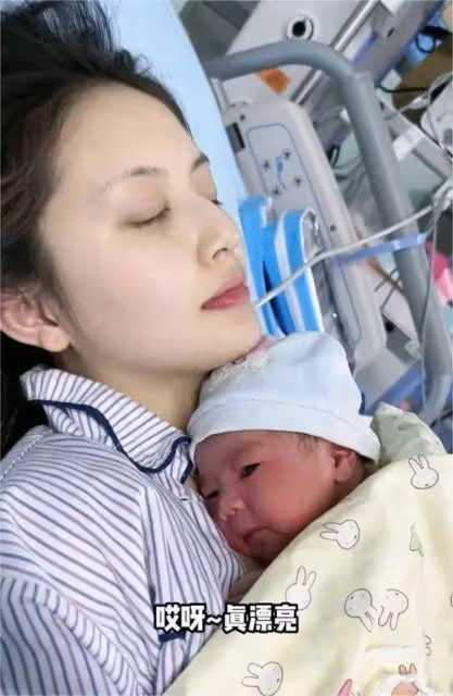王思聰：又一前女友生子，奉子成婚當闊太，他依舊在網紅圈裡打轉