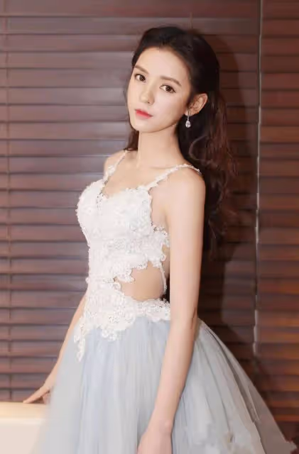 王思聰：又一前女友生子，奉子成婚當闊太，他依舊在網紅圈裡打轉