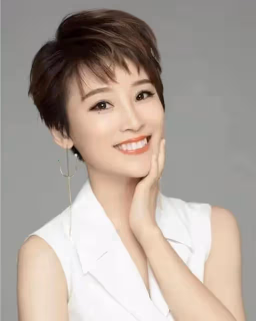 吳京背後的女人 謝楠不僅是知名主持人 也是眼光獨到的投資人