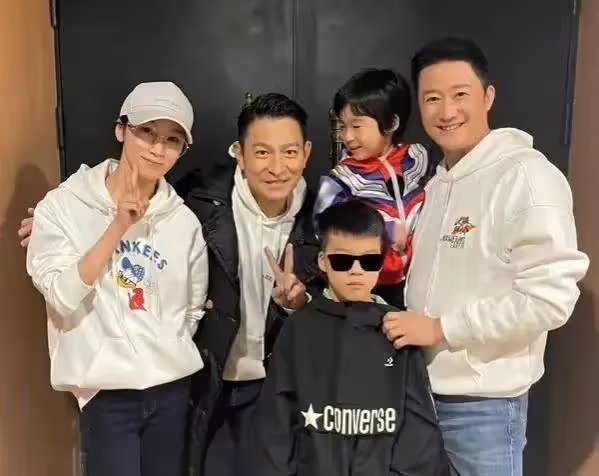 吳京背後的女人 謝楠不僅是知名主持人 也是眼光獨到的投資人