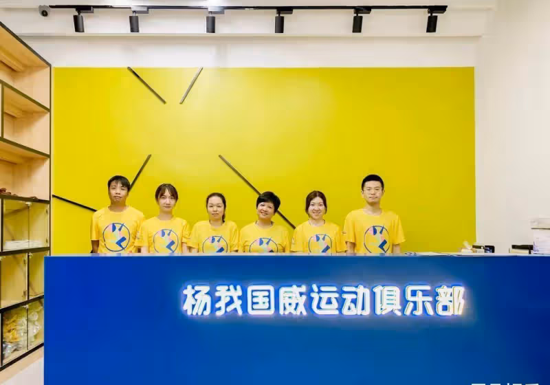 前奧運冠軍楊威豪宅曝光,室內裝修奢華,為妻慶生送2萬元手機