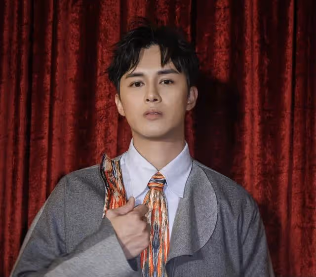結束6年姐弟戀!TVB知名男星默認與港姐分手,將對方降為同事關係