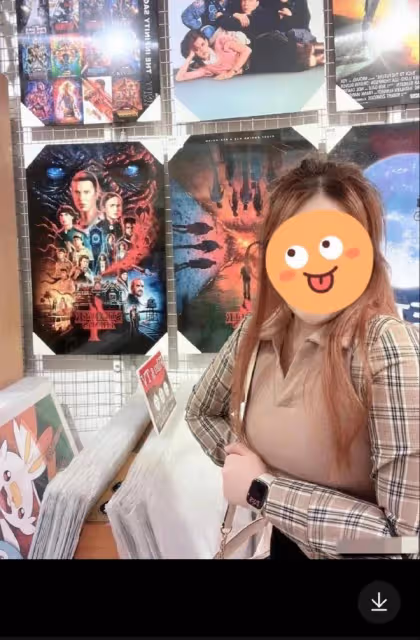 「坑爺」孫女私生活被曝光,和男友酒店約會,在國外炫富疑似移民