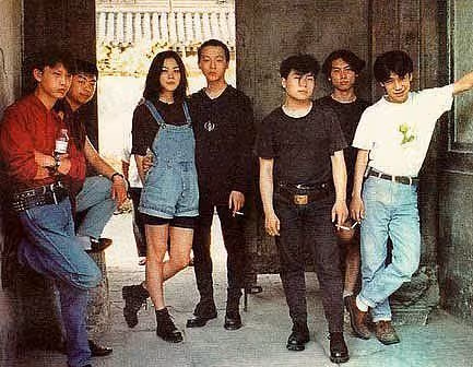 時隔23年,謝霆鋒王菲高調再曬親密照,全網炸了:求求你放過張柏芝吧!