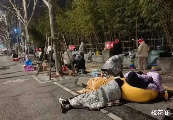 微博之夜太抓馬了！紅毯臨時取消還驅趕粉絲，明星們扎堆走紅毯