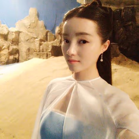 丁昱彤威脅梁靜官宣離婚，曝曾被梁靜送進精神病院，管虎坐視不管