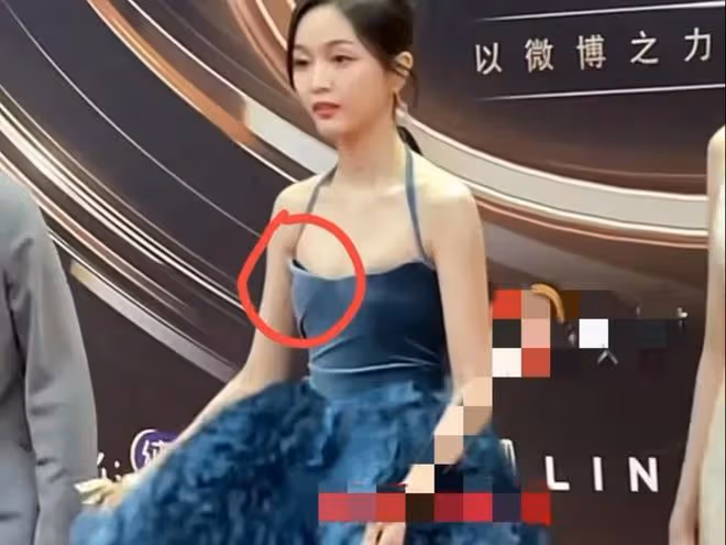 微博之夜紅毯尷尬多：張婧儀顯壯，黃奕太怪，還有多人險「走光」