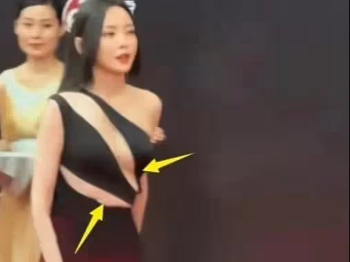 微博之夜紅毯尷尬多：張婧儀顯壯，黃奕太怪，還有多人險「走光」