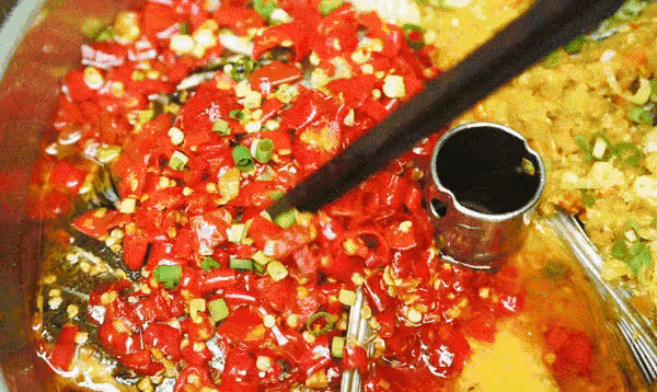 如果湖南人說菜「一點都不辣」，你可千萬別當真，要不然的話……