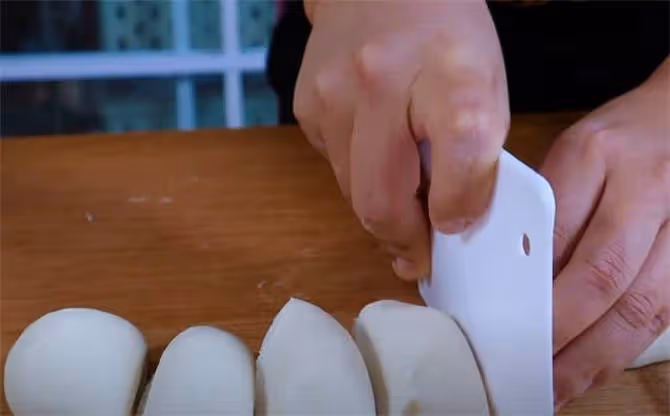 蒸包子這樣做更簡單，2個訣竅，不塌陷不回縮，咸香麻辣真過癮