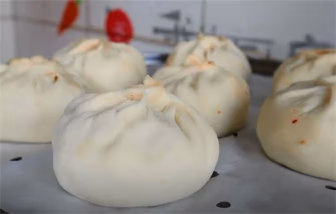 蒸包子這樣做更簡單，2個訣竅，不塌陷不回縮，咸香麻辣真過癮