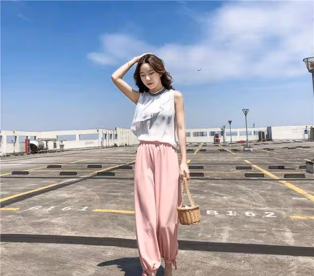 二十歲的女生成熟穿搭小技巧，輕鬆擺脫學生氣息，成熟知性成女神
