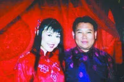 郭德綱小兒子有福相！近照胖一大圈像王惠，豪宅一角奢華似皇宮
