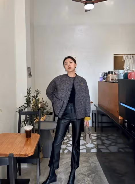 最近火了一種褲子：「液體褲」，回頭率高還時髦，連楊冪都上頭了