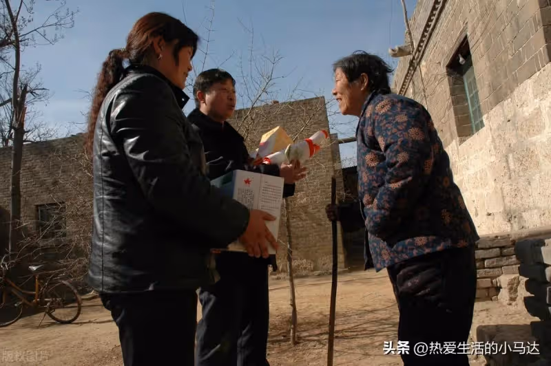 想和兒子住!我65歲「存款310萬」兩個兒子事業有成 可晚年卻活得不幸福!