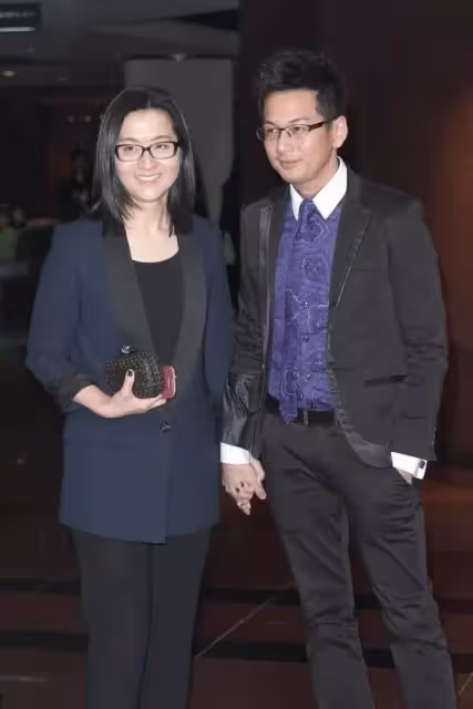 身價50億駙馬爺!男星「甘當27年綠葉」最謝豪門妻不離棄 婚後低調「夫妻專買打折商品」五口平淡生活
