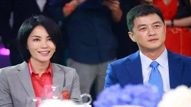 李亞鵬有多偏心？供王菲女兒上國外貴族學校，給海哈女兒少花錢