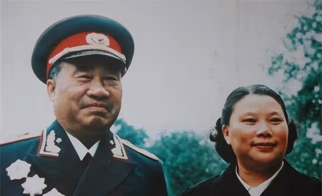 朱德逝世七個月後,康克清向汪東興彙報三件事,背後含義令人動容