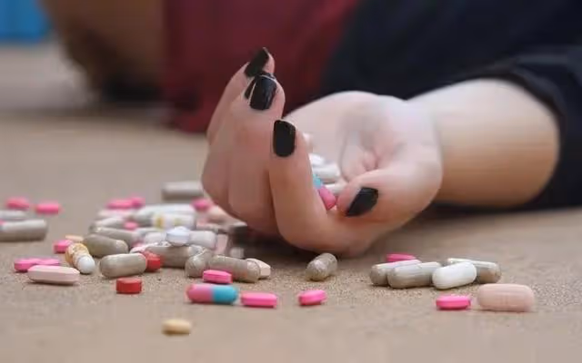 04年,22歲少女朱力亞,被男友傳染愛滋,死前舉動令人刮目相看